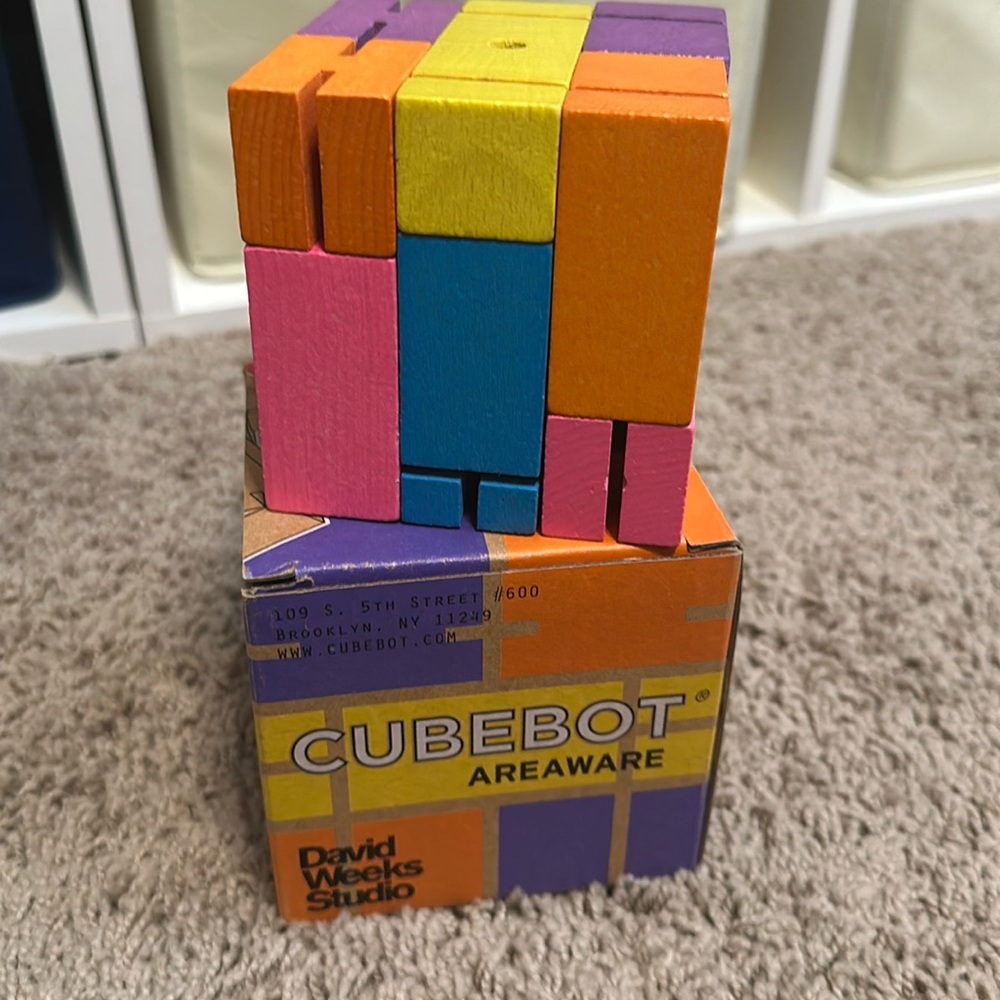 Cubebot